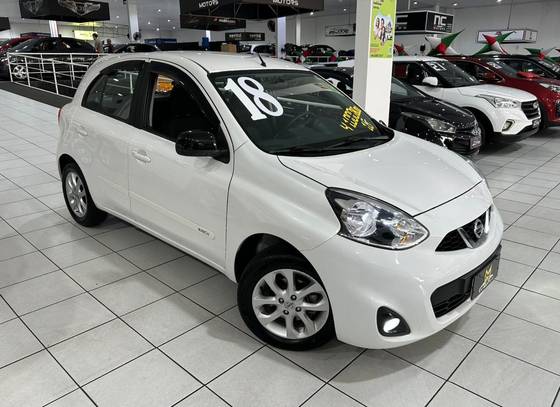 NISSAN MARCH 1.6 SV 16V FLEX 4P MANUAL